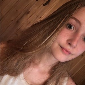 Meet your Posher, Layla